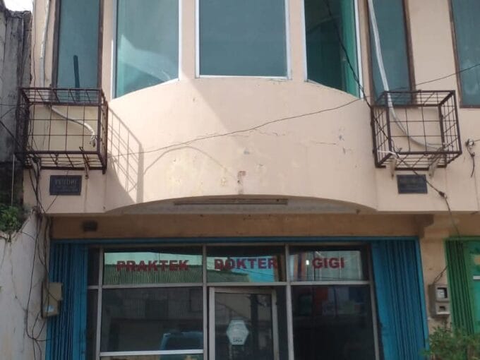 Dijual Ruko 2 Lantai Strategis di Kemang Raya Jatiwaringin