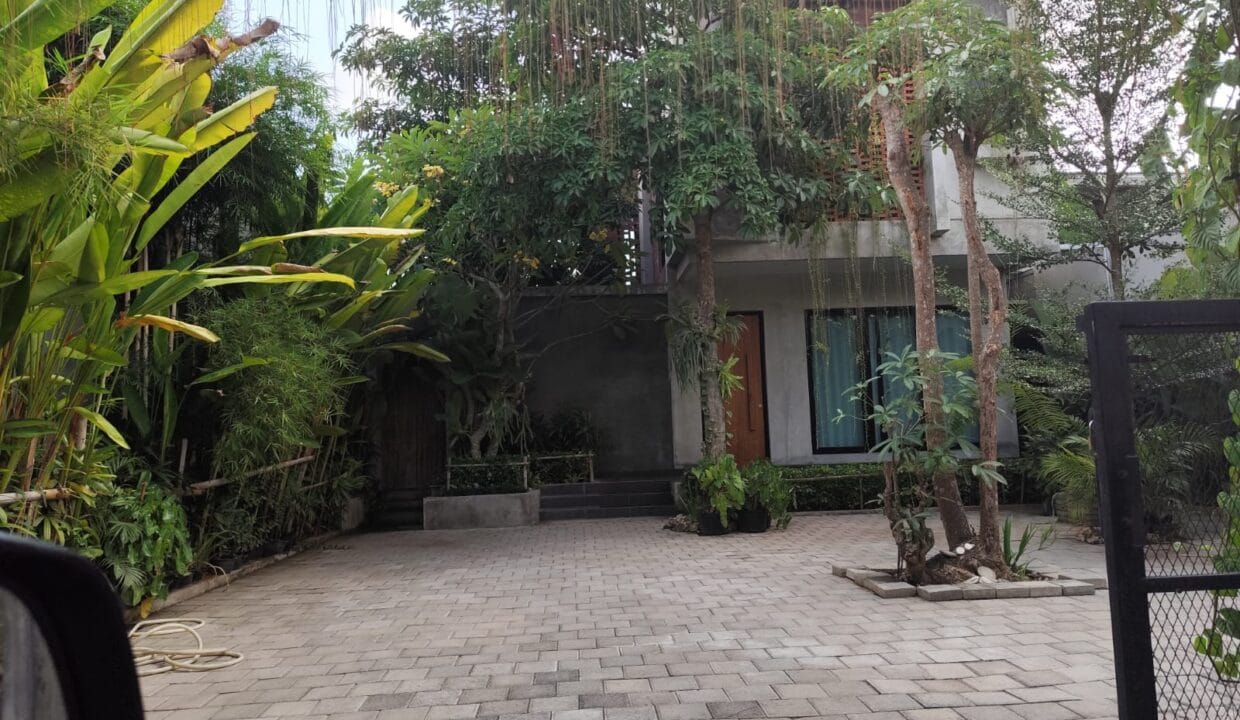 WhatsApp Image 2025-01-30 at 8.00.14 AM